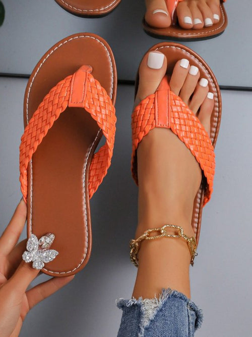 Braided Toe Post Show Flat Sandals